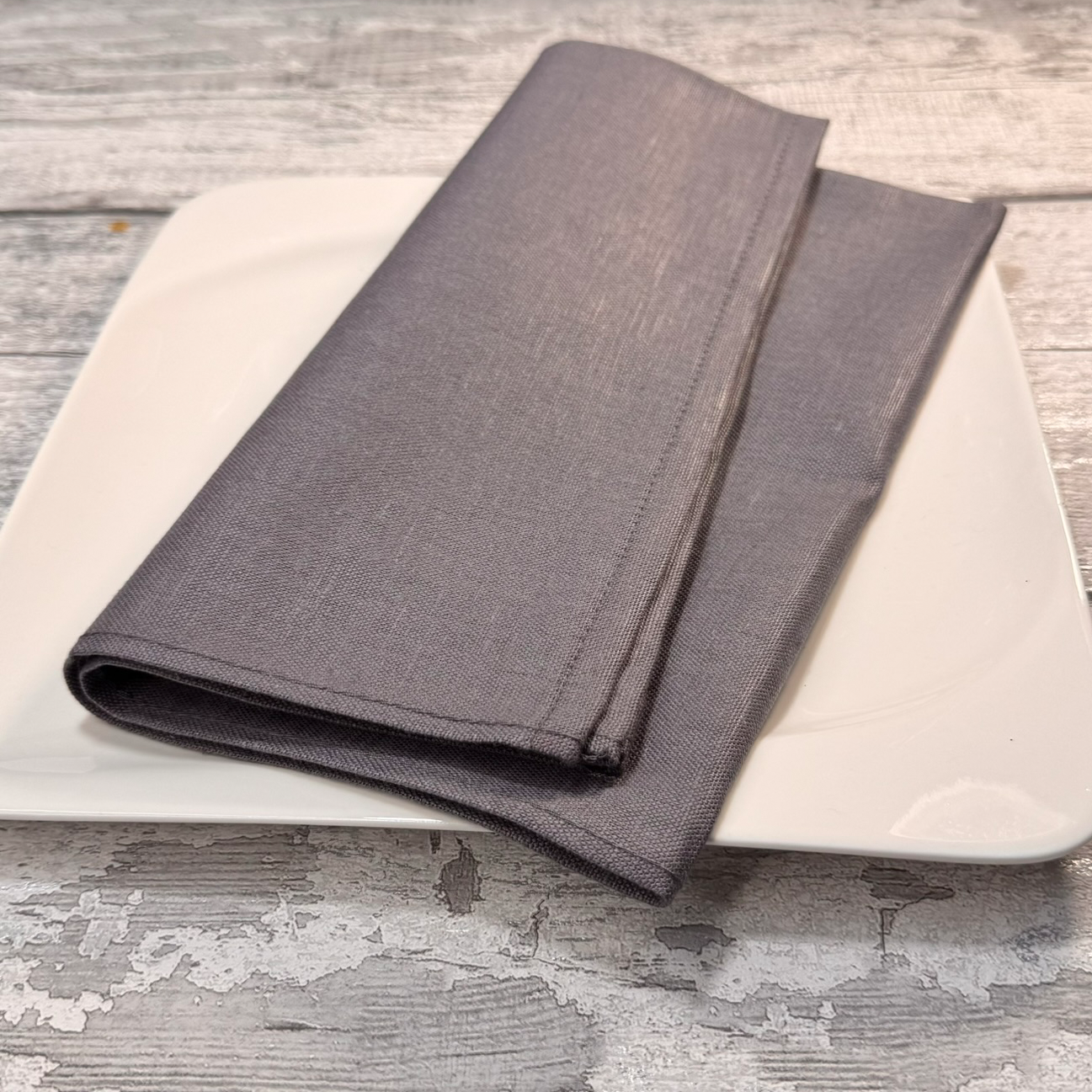 Linen napkins grey